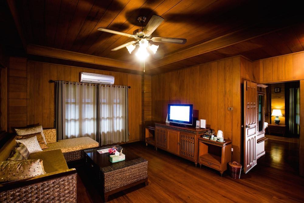 เรือนคำอิน Hotel เชียงใหม่ ภายนอก รูปภาพ