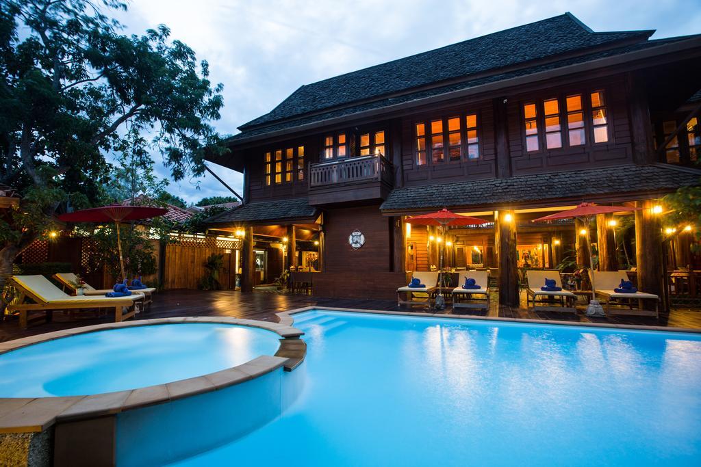 เรือนคำอิน Hotel เชียงใหม่ ภายนอก รูปภาพ